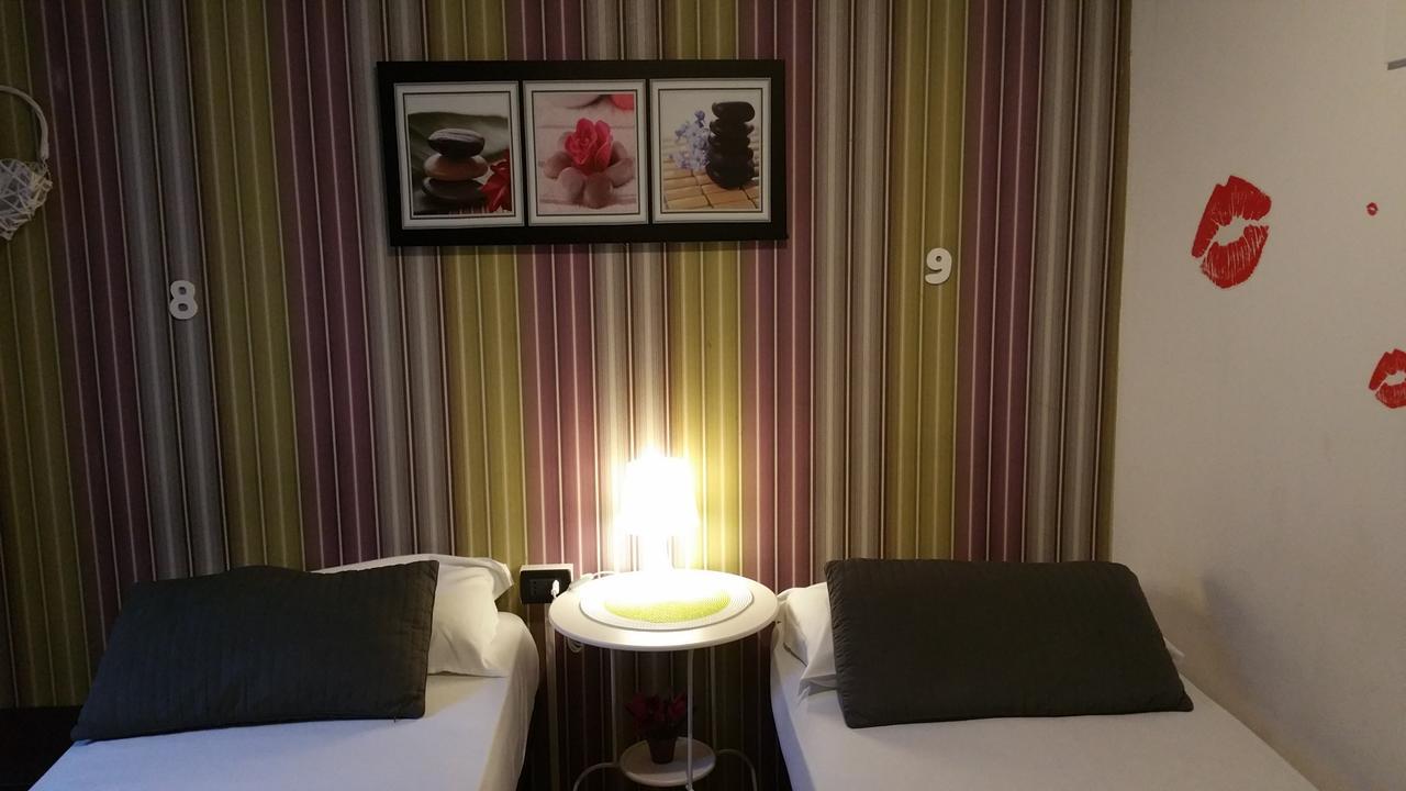 Hostel Lumiere ミラノ エクステリア 写真