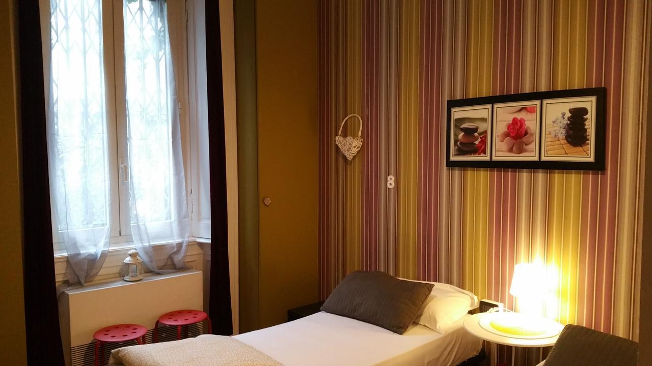 Hostel Lumiere ミラノ エクステリア 写真