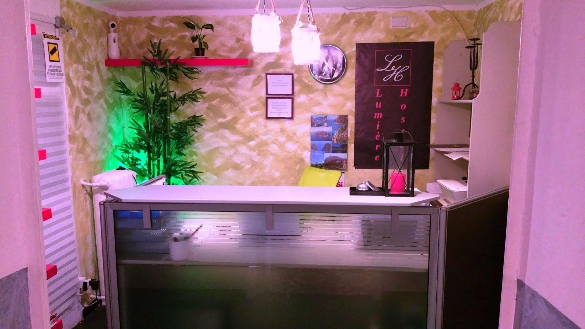Hostel Lumiere ミラノ エクステリア 写真
